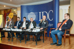Панельная дискуссия с участием экспертов отрасли IoT